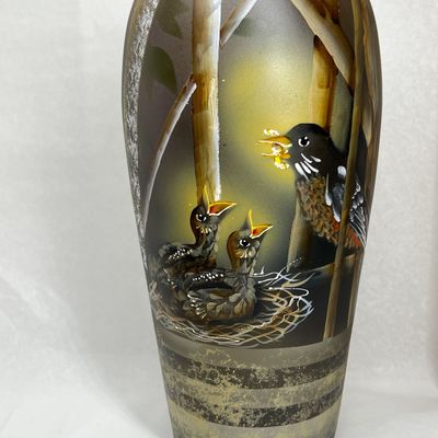 2026 17/19 FENTON JK SPINDLER PAINTED GLASS VASE