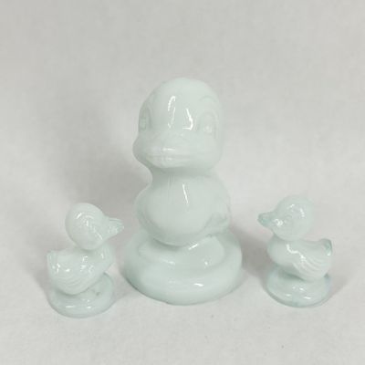 Sale Photo Thumbnail #392: BOYD DEBBIE DUCK MILK GLASS