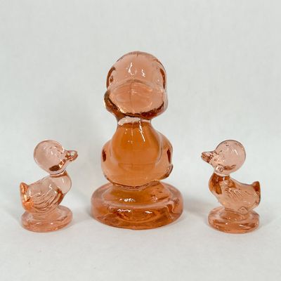 Sale Photo Thumbnail #390: BOYD DEBBIE DUCK PEACH FAMILY