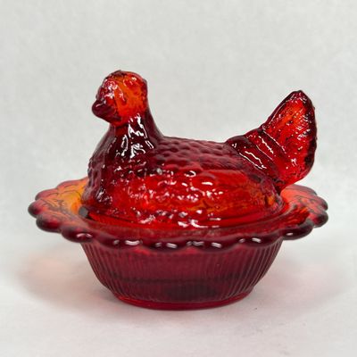 Sale Photo Thumbnail #169: MOSSER RED GLASS MINIATURE HEN ON NEST