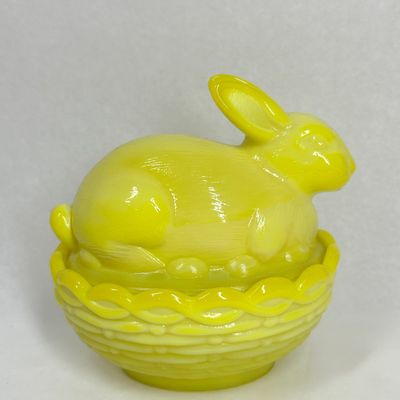 Sale Photo Thumbnail #185: MOSSER DANDELION BUNNY ON BASKET