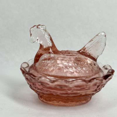 Sale Photo Thumbnail #154: BOYD GLASS PINK HEN ON NEST