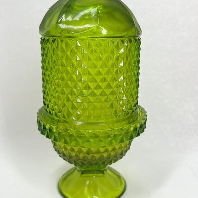VIKING GREEN GLASS DIAMOND POINT FAIRY LAMP