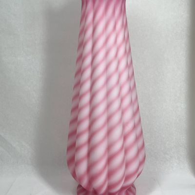 1990s FENTON ROSALENE SATIN PINK/WHITE SPIRAL OPTIC VASE