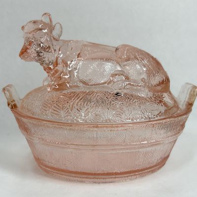 WESTMORELAND PINK GLASS COW ON NEST BUTTER DISH
