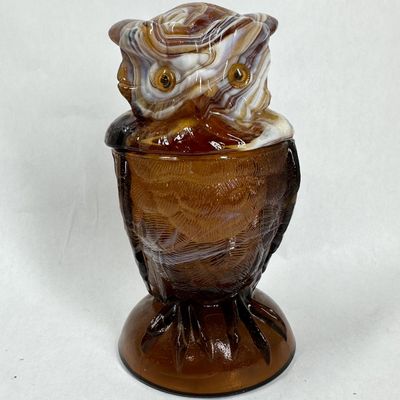 Sale Photo Thumbnail #313: IMPERIAL CARAMEL SLAG GLASS OWL