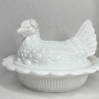 MOSSER MILK GLASS HEN ON NEST DISH