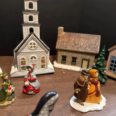 Made In Vermont By Meyer Holiday Town Set 