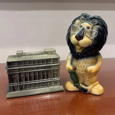 Hubert the Lion Bank & The Northern Trust Co Bank 