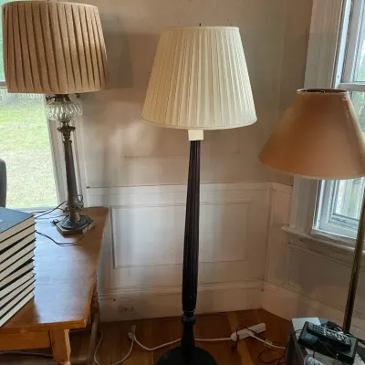 Sale Photo Thumbnail #24: assorted lamps