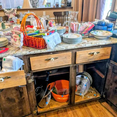 Estate sale photo