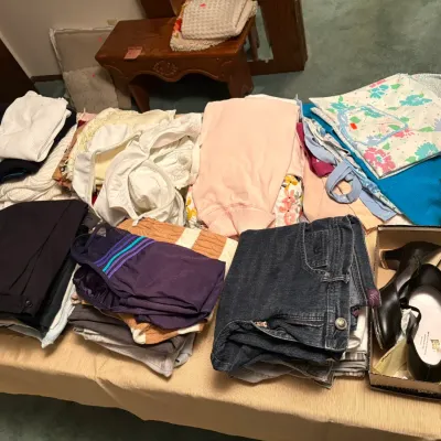 Sale Photo Thumbnail #43