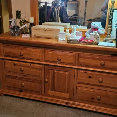 Sale Photo Thumbnail #36