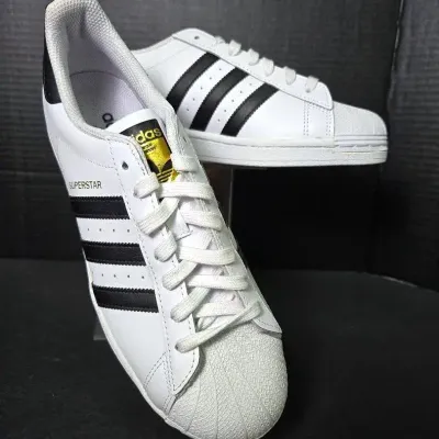 New Adidas Superstar White & Black Skate Shoe - Size 9 1/2