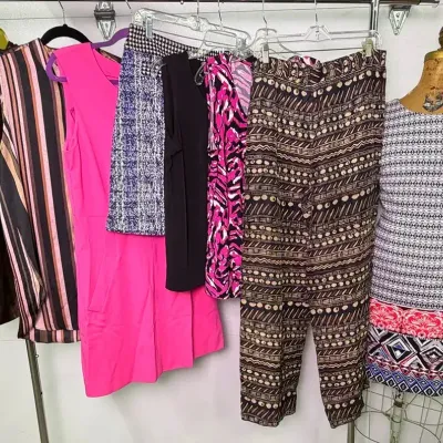 Diane von Furstenberg, Adrianna Papell & More Clothing: Size M-L Women’s 