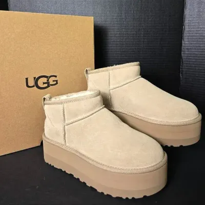 New UGG Classic Ultra Mini Platform Boots Size 8
