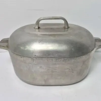 Vintage Wagner Ware Magnalite Roaster 4263