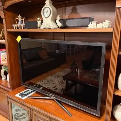 Sale Photo Thumbnail #143