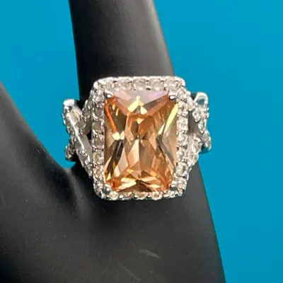 Sale Photo Thumbnail #263