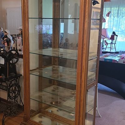 Sale Photo Thumbnail #29: Traditional Oak Curio Display Cabinet
