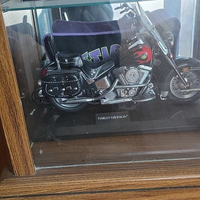 Sale Photo Thumbnail #6: Harley-Davidson Themed Estate Collection