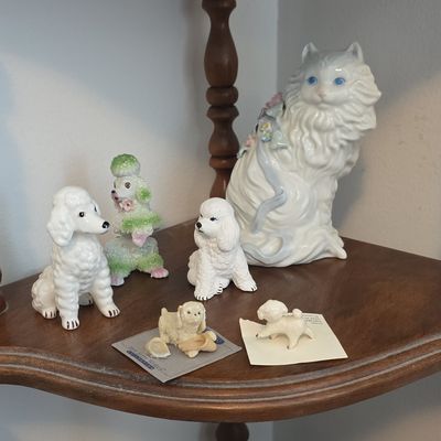 Sale Photo Thumbnail #129: Collection of Five Vintage Ceramic and Resin Animal Figurines