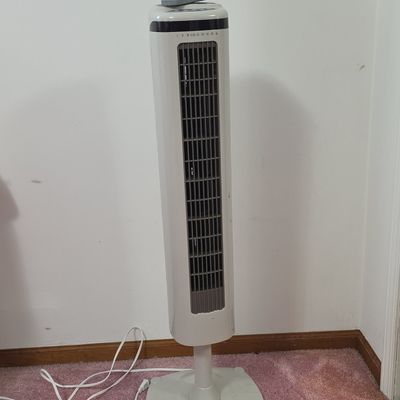 Sale Photo Thumbnail #94: Tower Fan with Remote Control