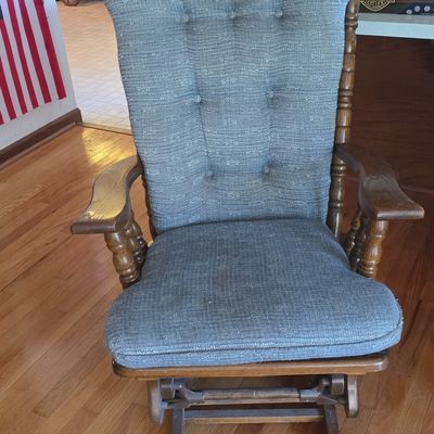 Sale Photo Thumbnail #51: Vintage Spindle-Back Glider Rocker