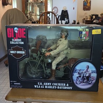 Sale Photo Thumbnail #50: G.I. Joe Classic Collection U.S. Army Courier & WLA 45 Harley-Davidson
