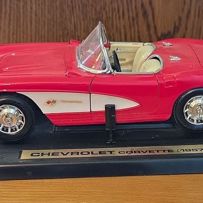Sale Photo Thumbnail #119: 1957 Chevrolet Corvette Die-Cast Model