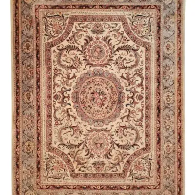 Traditional Persian-Style 8' x 10' Hand-Tufted Area Rug
