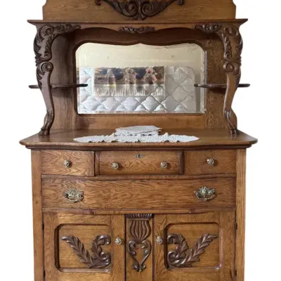 Exquisite Antique Quartersawn Oak Buffet... Beautiful!