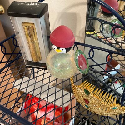 Sale Photo Thumbnail #251: Black organizer with stuff