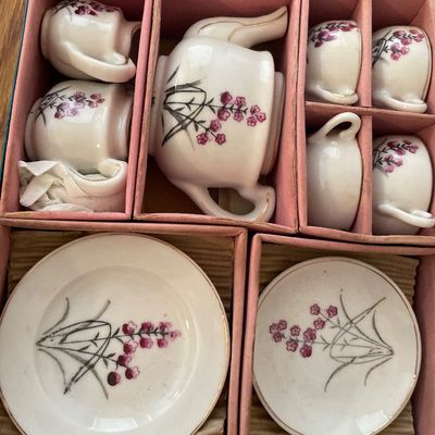 Sale Photo Thumbnail #62: Box has some damage but China looks good