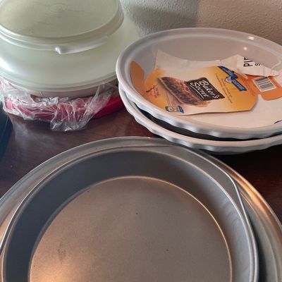 Sale Photo Thumbnail #634: Crust shields, plates and storage