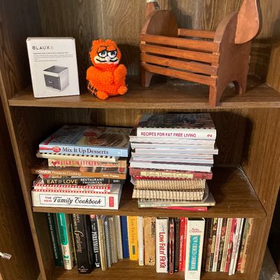 Sale Photo Thumbnail #499: Book case and books