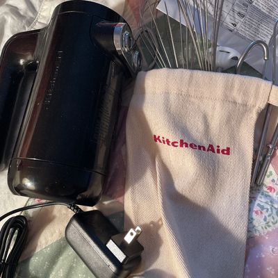 Sale Photo Thumbnail #591: Kitchen aid mixer