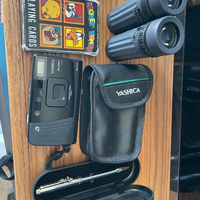 Sale Photo Thumbnail #727: Misc items