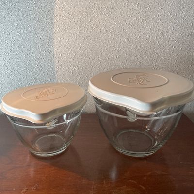 Sale Photo Thumbnail #606: Pampered Chef batter bowls with lids