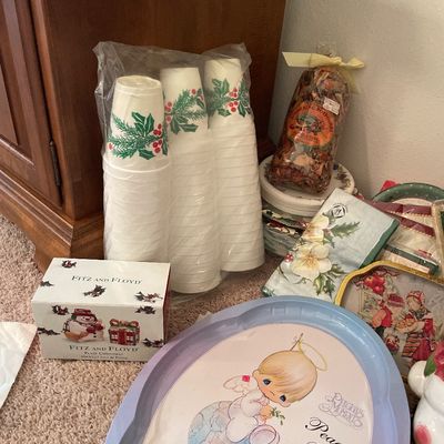 Sale Photo Thumbnail #74: Includes snowmen