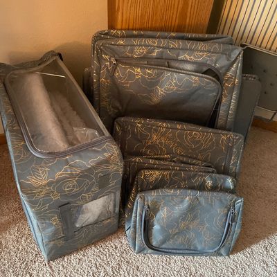 Sale Photo Thumbnail #564: In different sizes