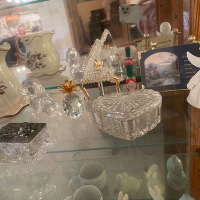 Sale Photo Thumbnail #86: Glass decor