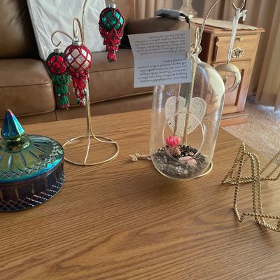 Sale Photo Thumbnail #165: Misc decor