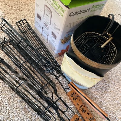 Sale Photo Thumbnail #663: Fryer without lid