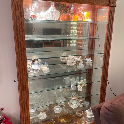 Sale Photo Thumbnail #101: 45” w x 15” d x 76” t
Does not include items in cabinet
Does have keys
Light works