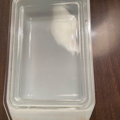 Sale Photo Thumbnail #549: Square pan with lid
Has chip on lid