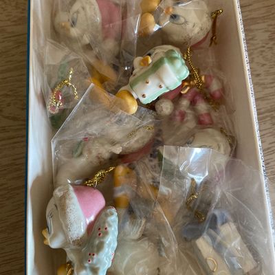 Sale Photo Thumbnail #262: Tweety ornaments
