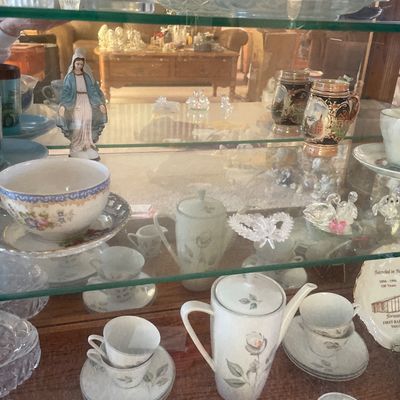 Sale Photo Thumbnail #200: Does not include display cabinet
Includes china tea-set and glass decor