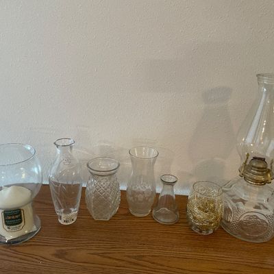 Sale Photo Thumbnail #51: Glass and oil lamp