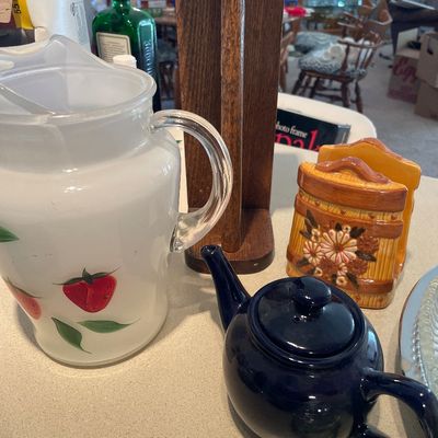 Sale Photo Thumbnail #684: Kitchen